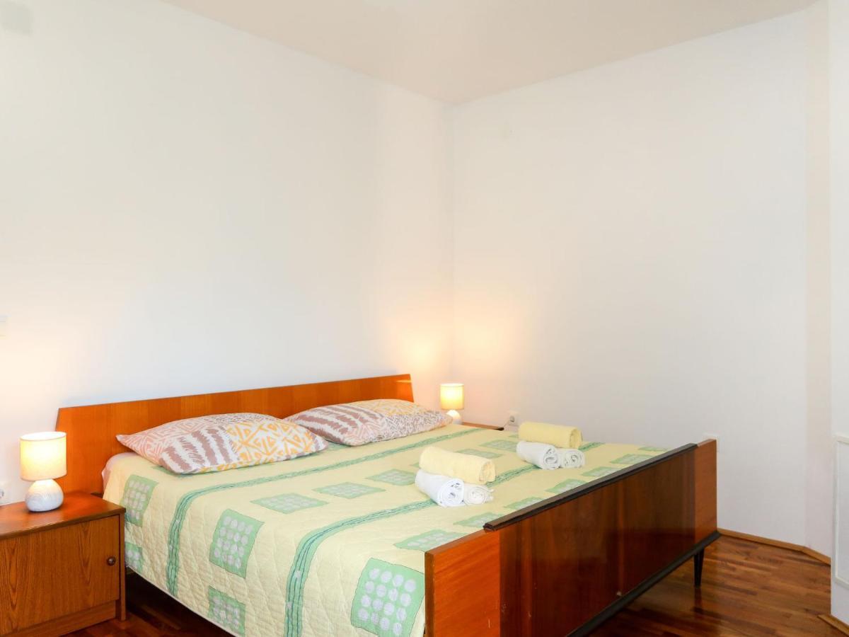 Apartment Vera - Mlk326 By Interhome Malinska Bagian luar foto