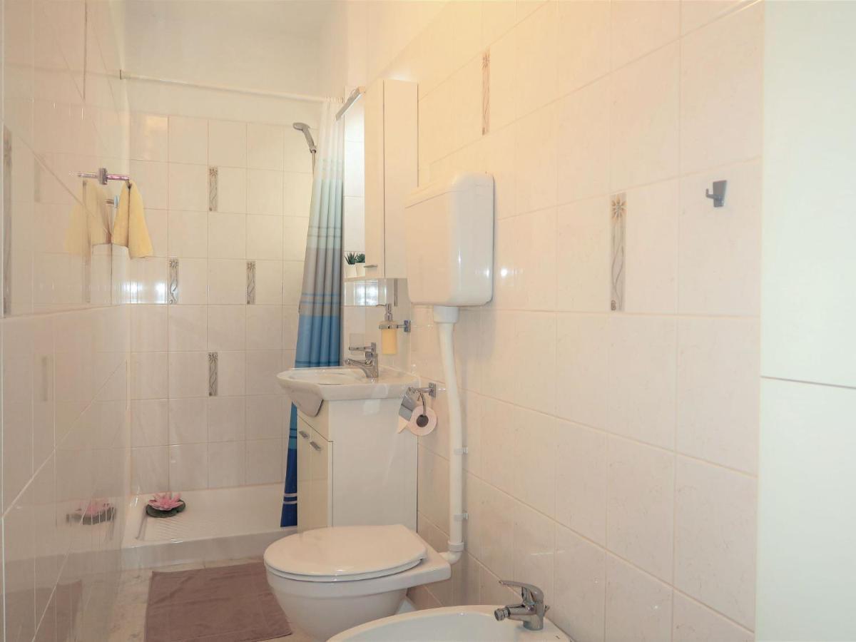 Apartment Vera - Mlk326 By Interhome Malinska Bagian luar foto